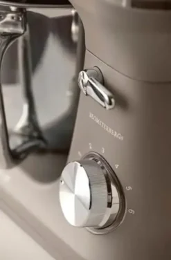 Blomsterbergs Røremaskine 800W Latte