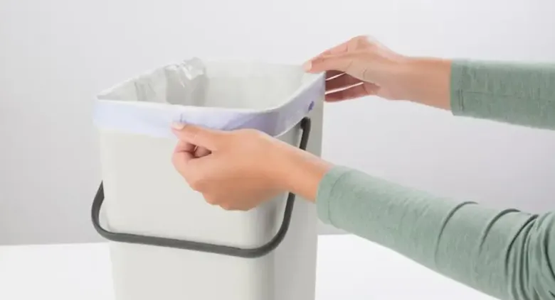 Brabantia Affaldsspand m/låg 16 liter lys grå
