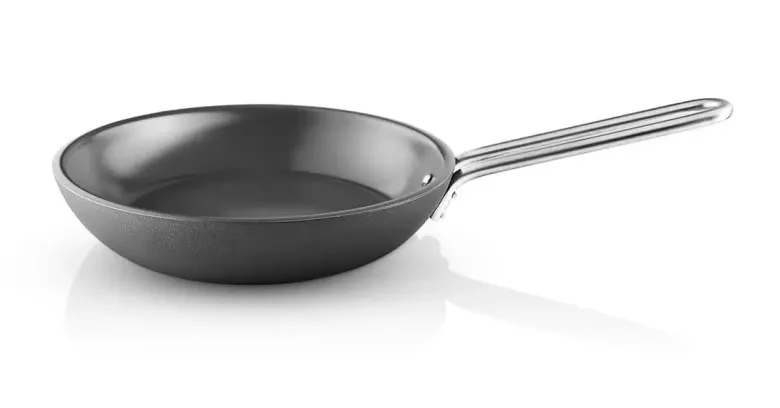 Eva Trio Prof. stegepande laser titanium Ø24 cm