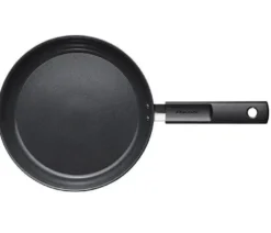 Fiskars Hard face Stegepande Ø28 cm