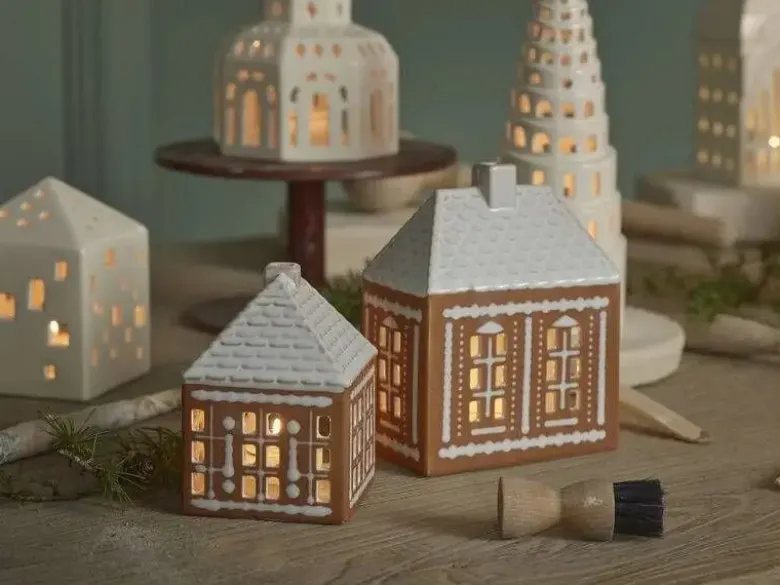 Kähler Gingerbread mellem lyshus