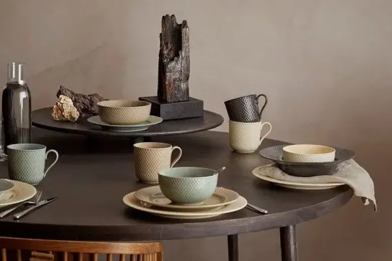 Lyngby Frokosttallerken Rhombe Earth Frokosttallerken Ø23 cm clay