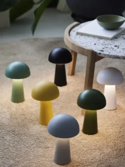 Move Genopladelig bordlampe sort