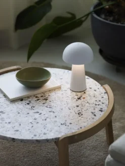 Move Genopladelig bordlampe hvid