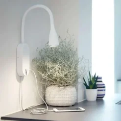 Nielsen Light Eye Væglampe med USB stik & lysdæmper Hvid