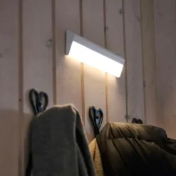Nielsen Light Impuls underskabsbelysning med sensor og batteri