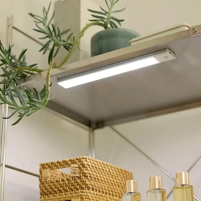 Nielsen Light Sense LED Lysbar Genopladelig med sensor