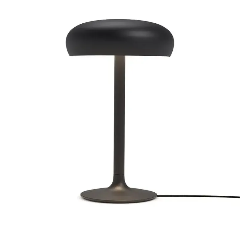 PLEASE WAIT to be SEATED Emendo bordlampe Sort stor