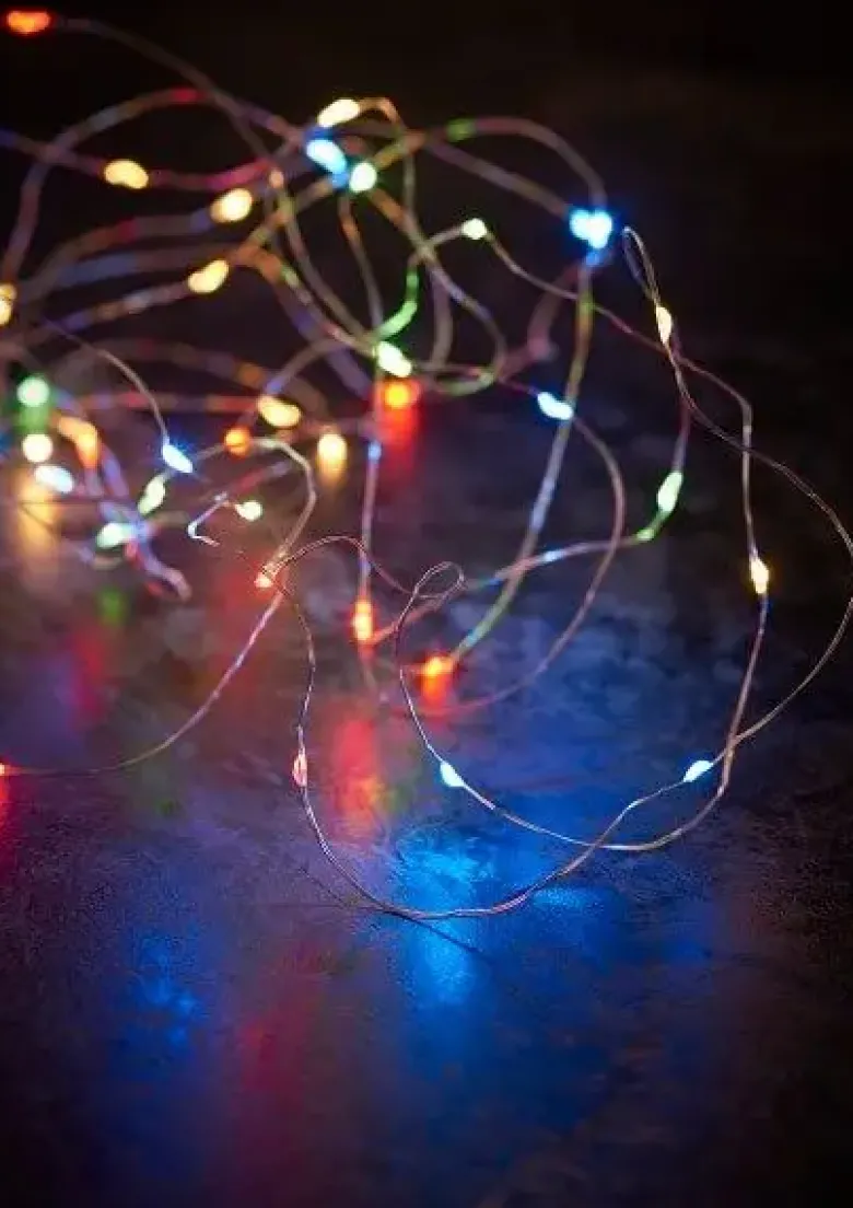 Schou Wirelyskæde multicolor batteri 80 LED med 6/18 timer