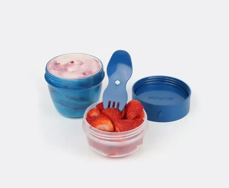Sistema Snack Capsule To Go 515 ml mørke blå - To bøtter i én inkl ske/gaffel