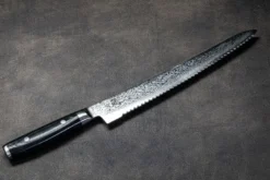 Yaxell RAN Brødkniv 27,3 cm